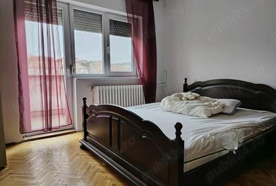 Apartament cu 3 camere decomandat în Central - 9