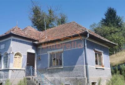 De vanzare casa si grajd +3000/? teren livada in Sumurducu - Sanpaul - 2