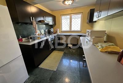 Casa familiala pentru locuit sau vacanta , spatioasa si confortabila . - 4