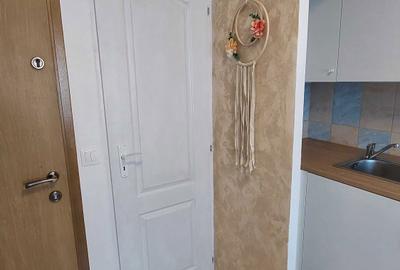 Garsonieră nedecomandată în Soarelui