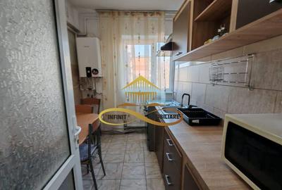 Garsoniera de inchiriat Zona Centrala, Str. 9 Mai,... - 2