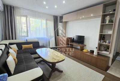 Apartament cu 3 camere, etaj intermediar, zona Dacia - 1