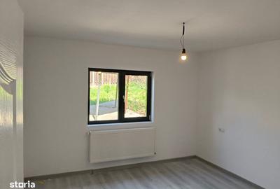 Casă cu 3 camere cu Teren 400 Mp în Tomești - 8