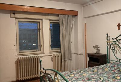 Apartament cu 4 camere decomandat în Unirii - 11