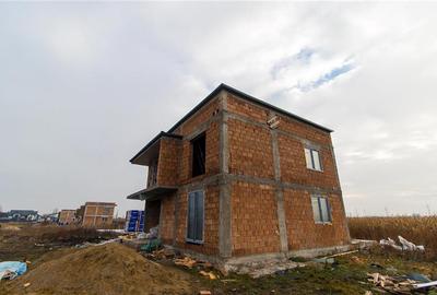 Casă individuală cu 4 camere cu Canalizare în Sânpetru - 7