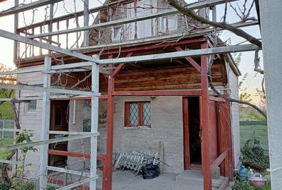 Casuta la mare cu mult teren - 1