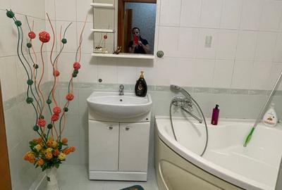 Apartament cu 2 camere în Lipovei