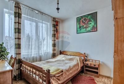 Casă cu 7 camere cu Teren 800 Mp în Central - 18