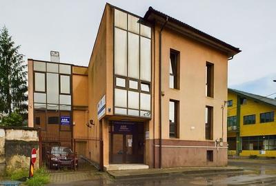 Oportunitate! Clădire de birouri cu chiriași existenți