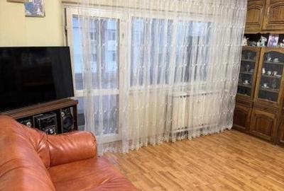 Apartament -3 camere - decomandat - Colentina - 1