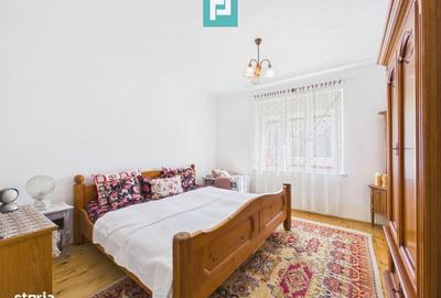 Casă cu 6 camere cu Teren 2029 Mp în Ghioroc - 10