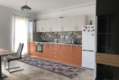 Apartament cu 3 camere semidecomandat, mobilat în Central - 2