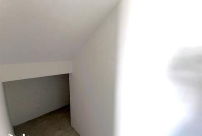 Casă cu 6 camere cu Teren 474 Mp în Șcheia - 2