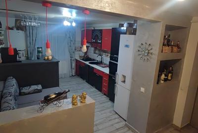Apartament cu 3 camere în zona Uzina 2, cod 8125 - 5