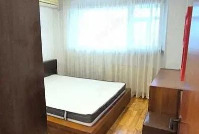 Apartament cu 3 camere decomandat în Berceni - 1