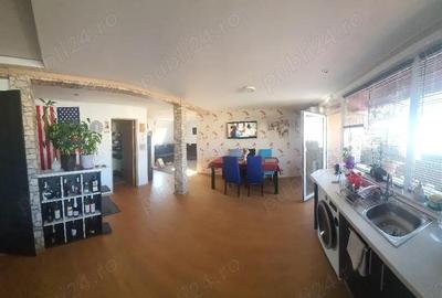 Apartament cu 3 camere decomandat în Florești - 2