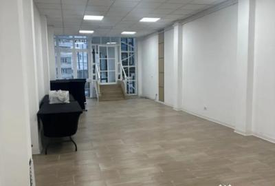Spațiu comercial, de 140 mp, în 1 Mai - 4