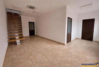 Spațiu comercial, de 717 mp, în Central - 3