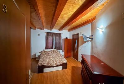 Casă cu 8 camere cu Teren 1318 Mp în Vad - 11