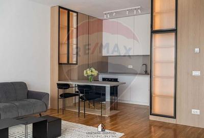 Apartament cu 2 camere semidecomandat, mobilat în Băneasa