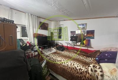 Casă individuală cu 3 camere cu Canalizare în Cârcea - 5