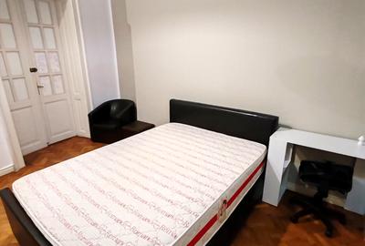 Apartament cu 3 camere semidecomandat în Central - 11