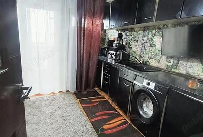 Apartament 4 camere de vanzare in Curtea de Arges zona Confectii Apartament 4 camere de vanzare in Curtea de Arges zona Confectii - 8
