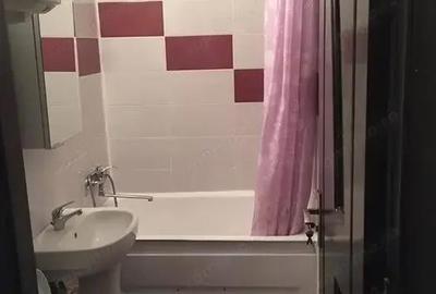 Garsonieră decomandată în Bucovina