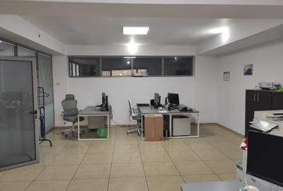 Apartament cu 3 camere decomandat, mobilat în Central - 9