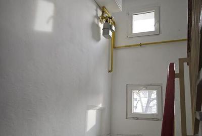 Apartament cu 4 camere decomandat în Ozana