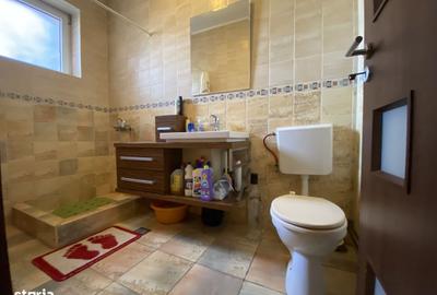 Casă cu 5 camere cu Canalizare în Ștefăneștii de Jos - 3