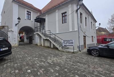 Spațiu comercial, de 50 mp, în Central - 3