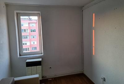 Garsoniera de vanzare - 12 mp - Zona Hipodrom I - 2