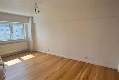 Apartament cu 3 camere decomandat în Central - 3