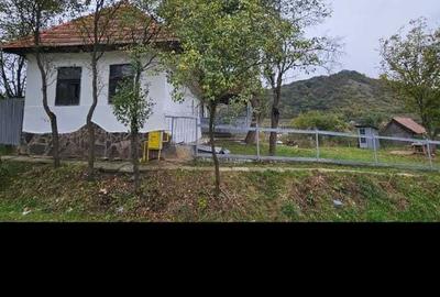 Casă cu 3 camere în Tirimia - 1