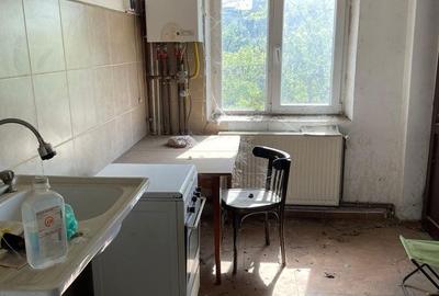 Apartament cu 2 camere decomandat în Rahova - 6