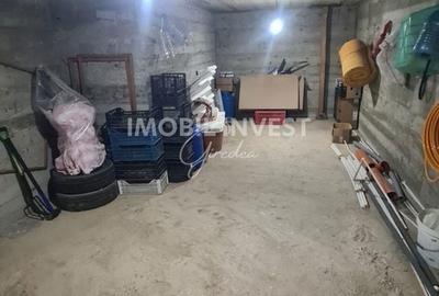 Casă cu 5 camere cu Teren 576 Mp în Cetate