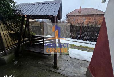 Casă cu 4 camere cu Teren 244 Mp în Sălătrucu - 1