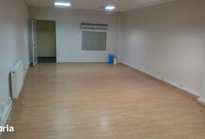 Casă cu 4 camere cu Teren 100 Mp în Central - 3