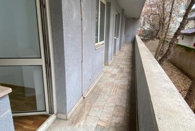 Apartament cu 10 camere decomandat în Aviatorilor - 16