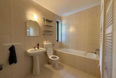 Casa spatioasa,perfecta pentru locuit sau investitie - 16