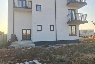 Casă cu 6 camere cu Teren 530 Mp în Central - 10
