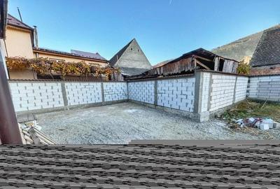 Casă cu 2 camere cu Teren 351 Mp în Sadu - 3