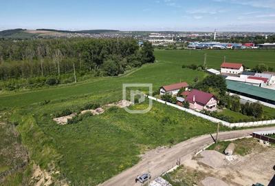 Teren de 4844 mp, în Șcheia - 2