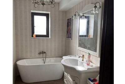 Vila 5 camere zona 1 Decembrie 1918 - 2