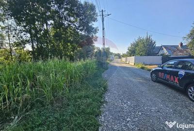 Teren de 7500 mp, în Moara - 15
