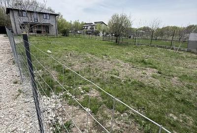 Teren de 840 mp, în Domnești