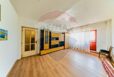 Apartament cu 2 camere semidecomandat, mobilat în UTA