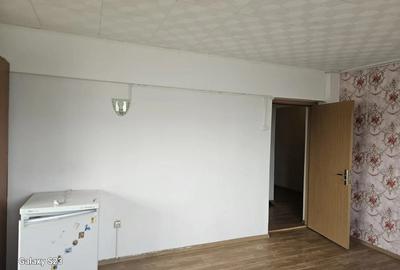 Camera de inchiriat cu utilitati comune ! - 1