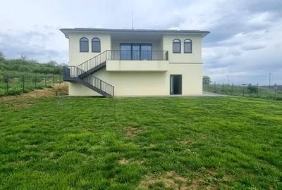 Casă individuală cu 4 camere cu Canalizare în Iris - 2